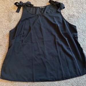 SHEIN Black Bow Strap Tank Top